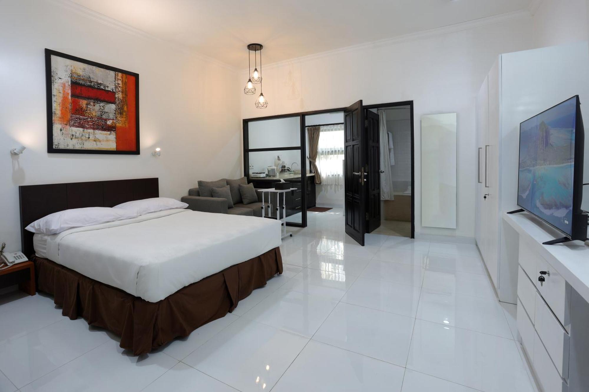 Jambuluwuk Residence Menteng Jakarta Exterior photo